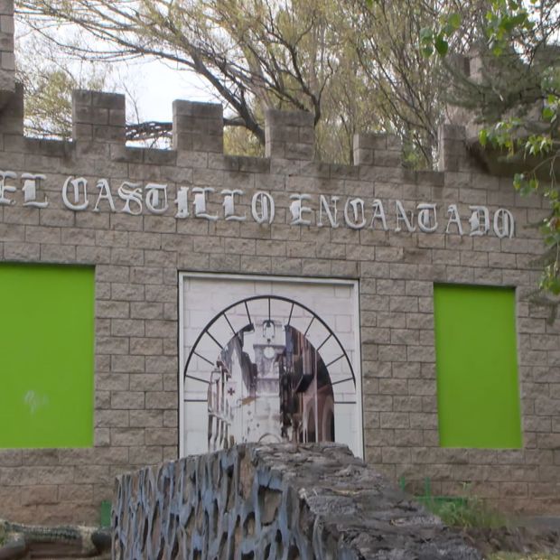 Actores y Cuatro Salas de Terror Dan Vida al Castillo Encantado